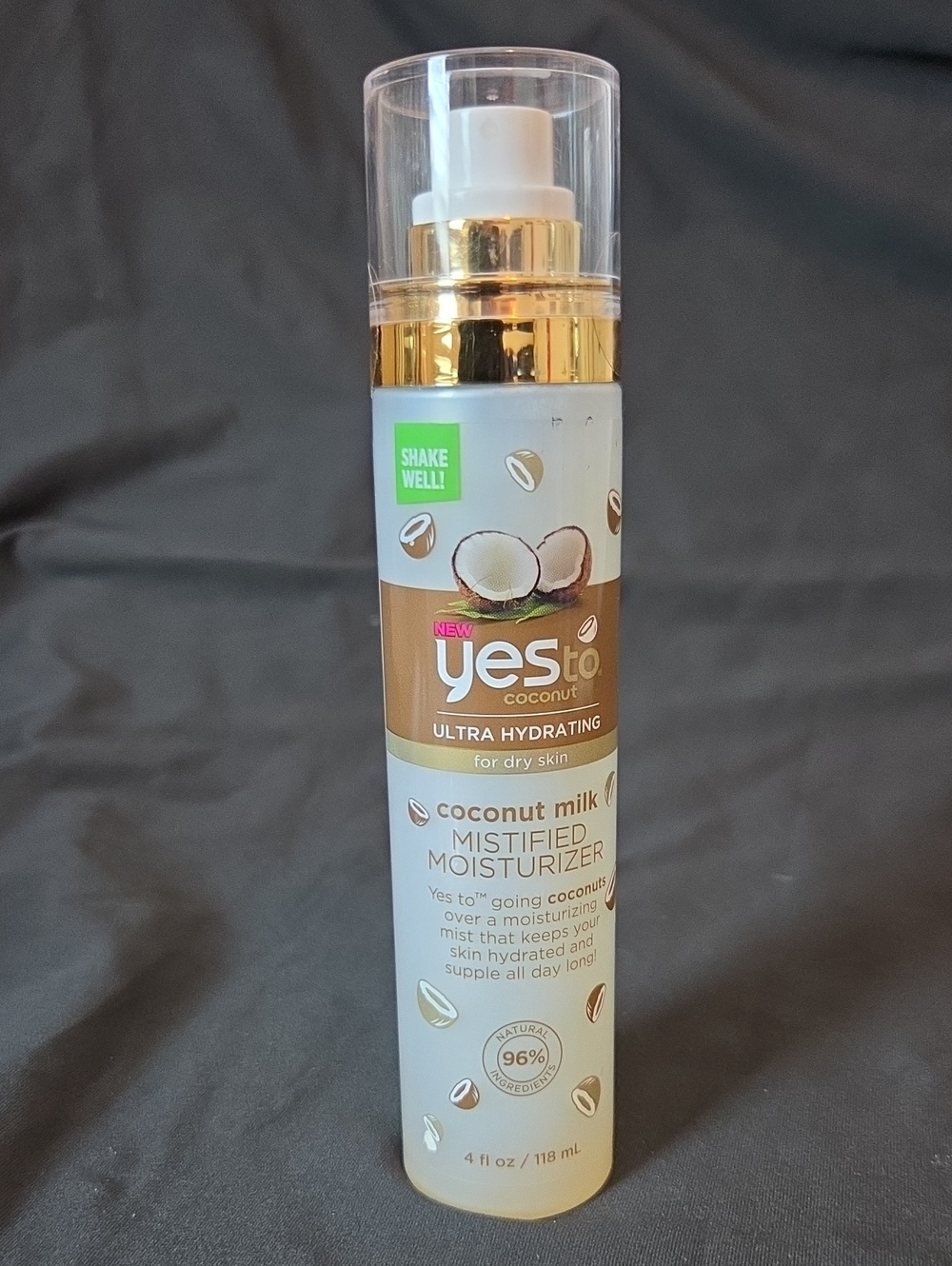 Yes To Coconut Milk Mistified Moisturizer - White & Gold